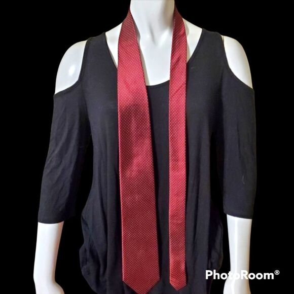 Jos A Bank Red & White Polka Dot Silk Tie - Picture 1 of 4